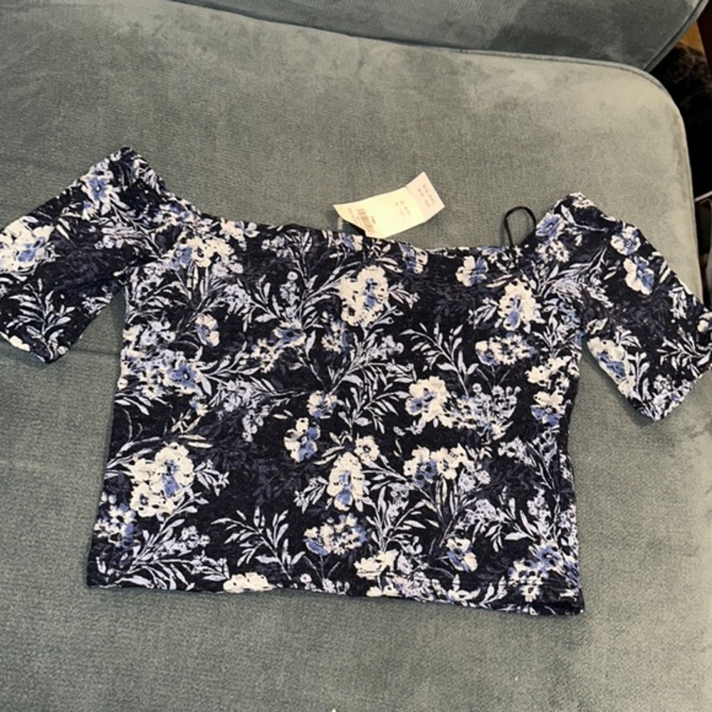 Off the Shoulder Crop Top